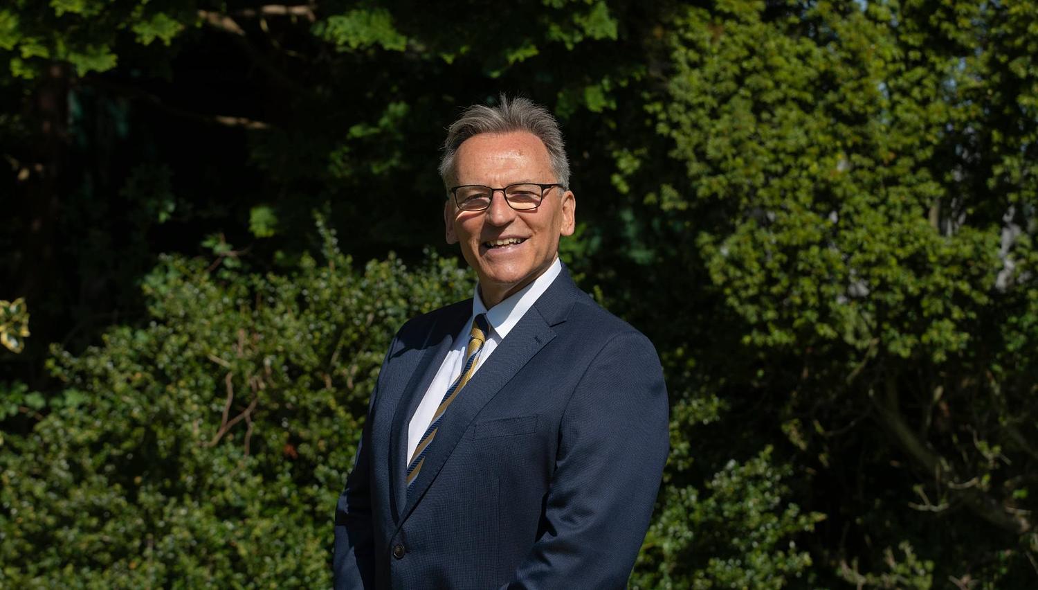 David Barnes recognised by lifetime achievement award