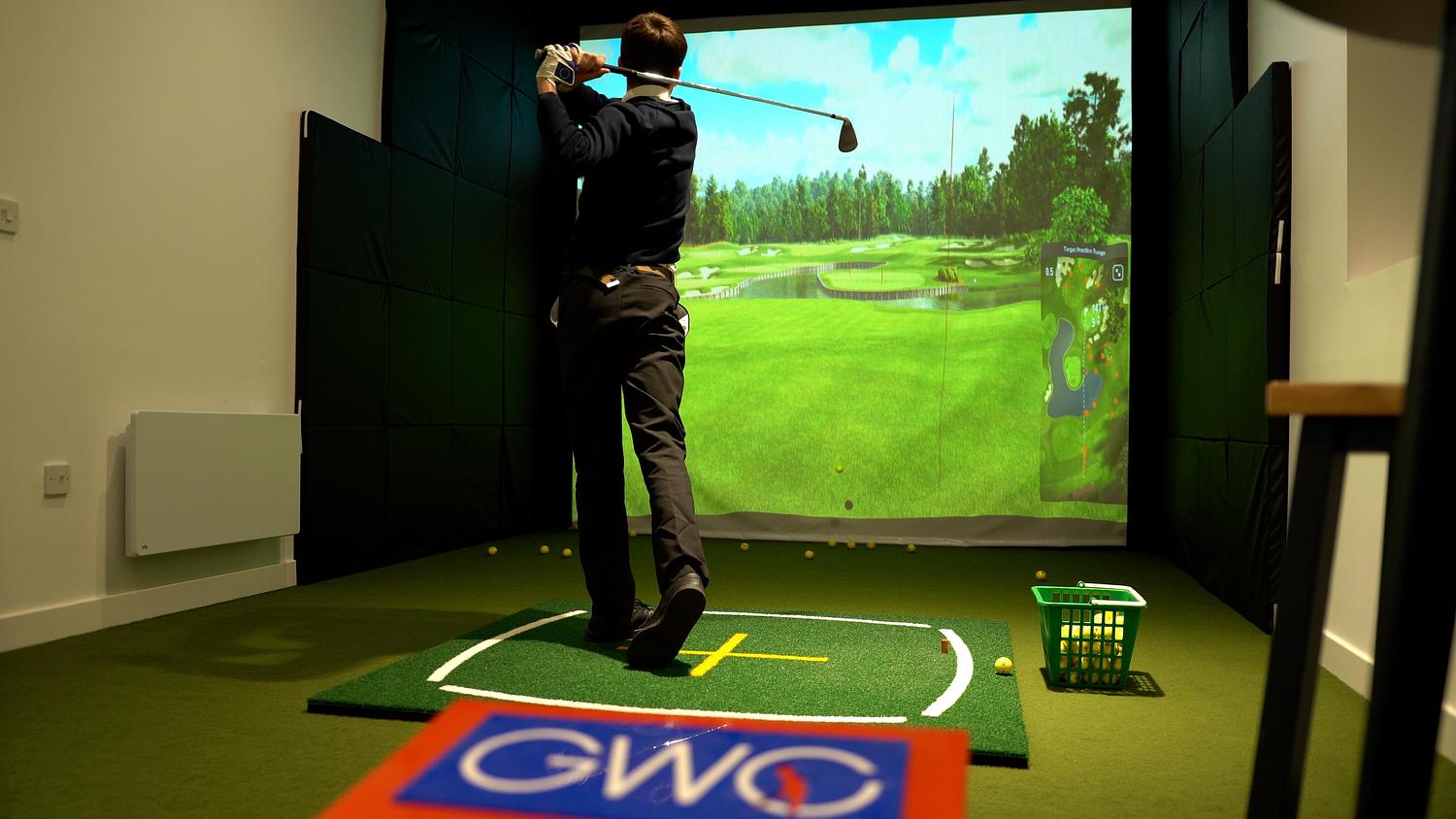 Strathallan Golf Studio swings into action