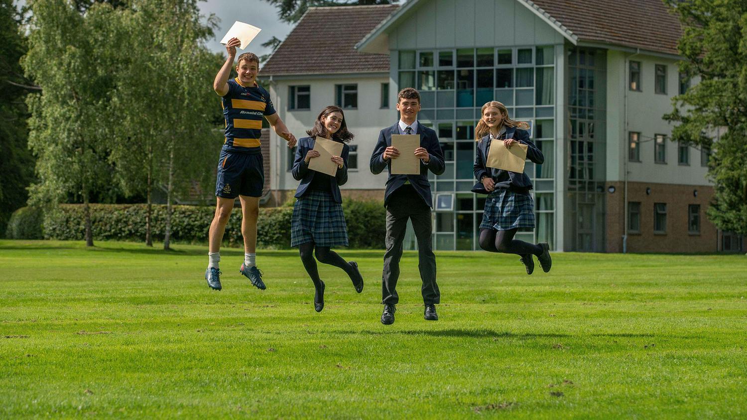 GCSE Results: Strathallan School pupils praised for top results ...